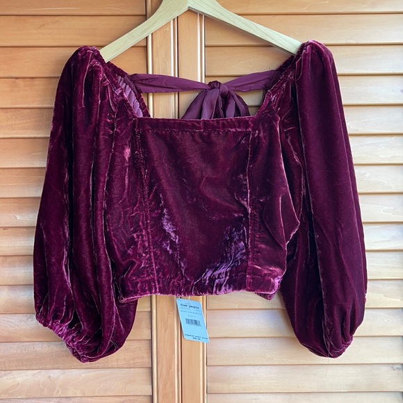 🔥Free People Velvet Open back top - Picture 7 of 11